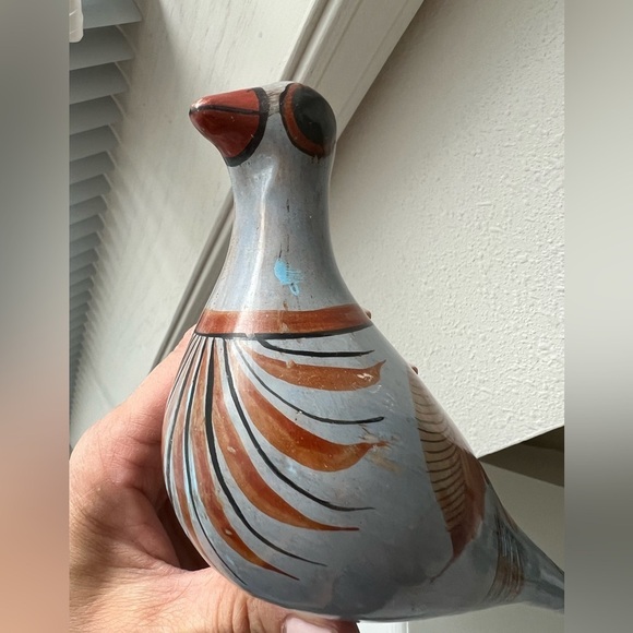 VTG Tonala J.P. Pigeon Bird Hand Painted Mexican Folk Art Pottery Figurine. - Picture 6 of 10